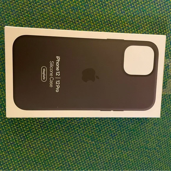 Brand New Apple iPhone 12 or 12Pro silicone case with MagSafe - Black - Picture 3 of 3